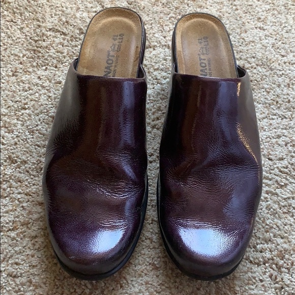 Naot Shoes - Naot mules
